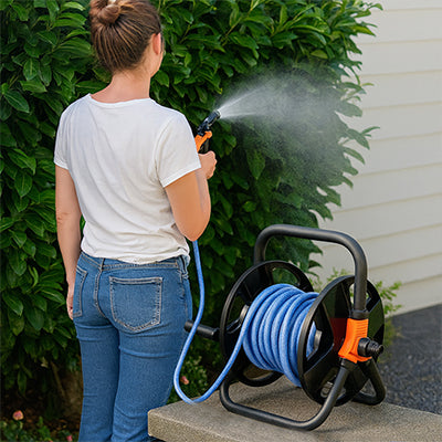 Dévidoir-tuyau-arrosoir-arbre