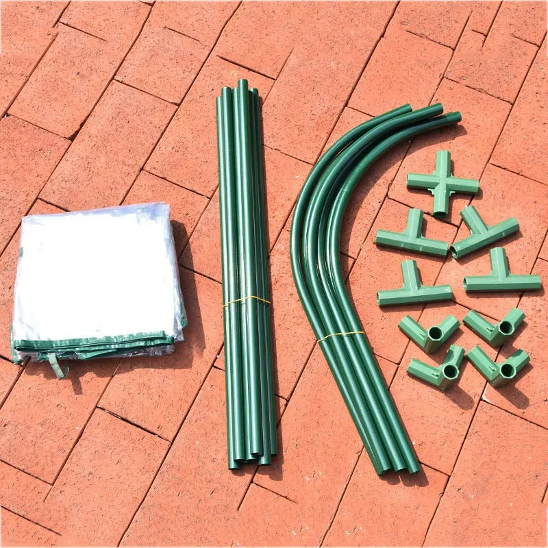 Mini-serre-de jardin-piquets