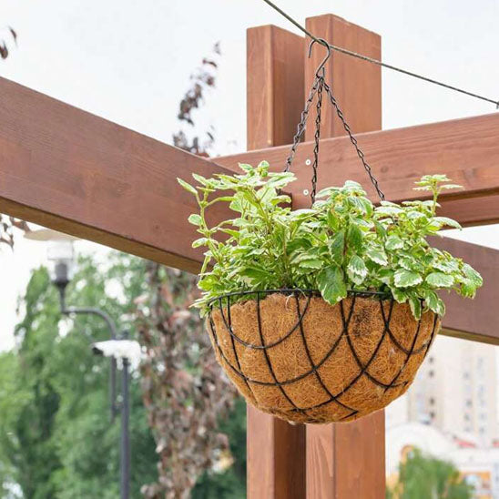 Pot_de_fleur_exterieur-suspendu